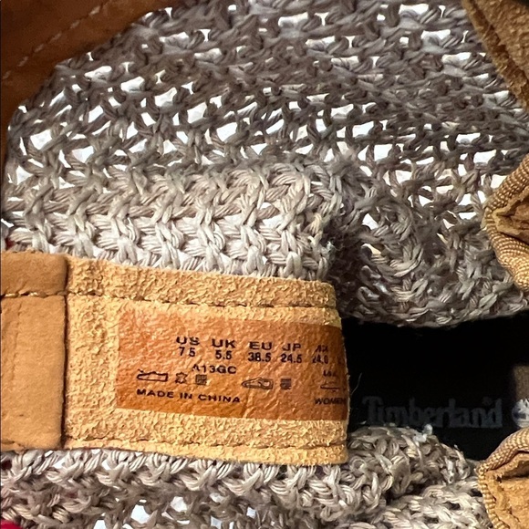 Timberland Women's Tan Lace Up Boots - Picture 7 of 8